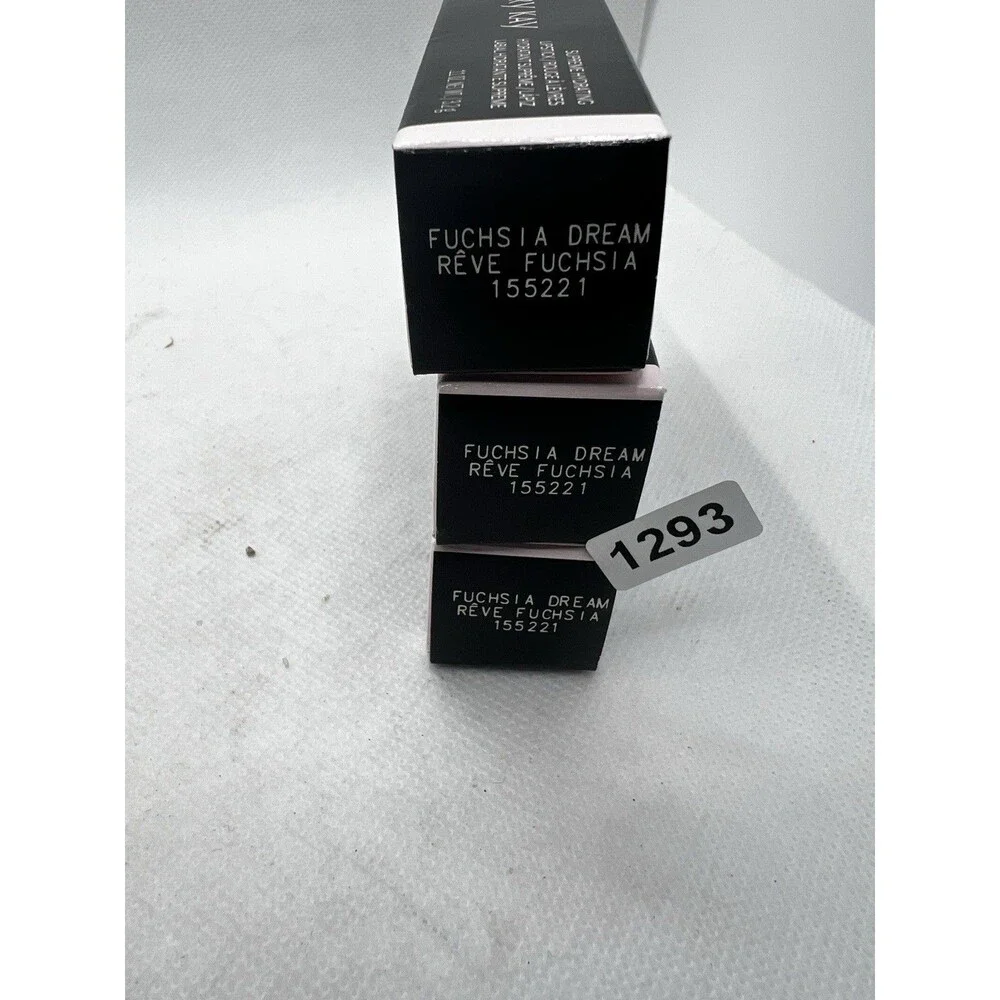 Mary Kay Supreme Hydrating Lipstick - FUCHSIA DREAM -#155221 - NEW